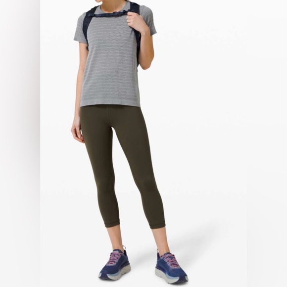 Lululemon Wunder Train High Rise Crop - Picture 5 of 11